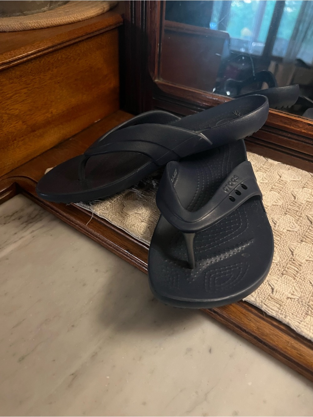 CROCS Classic Kadee II Casual Summer Flip Flop Sandals‎ Navy Blue Women's Size 7
